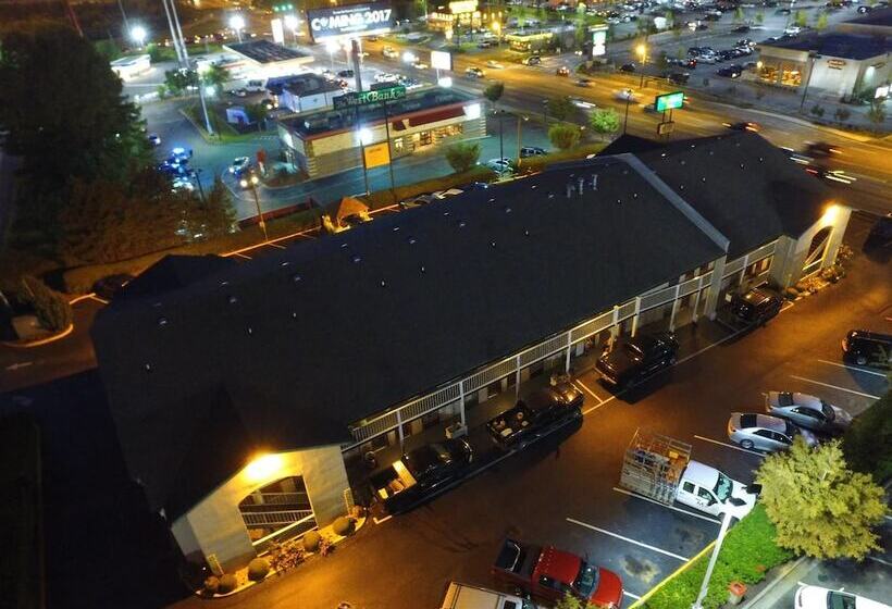 هتل West Bank Inn