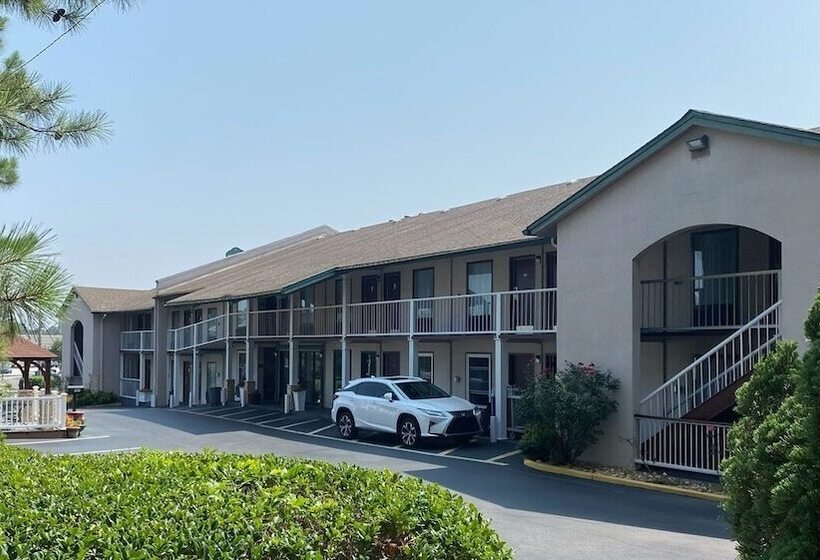 هتل West Bank Inn