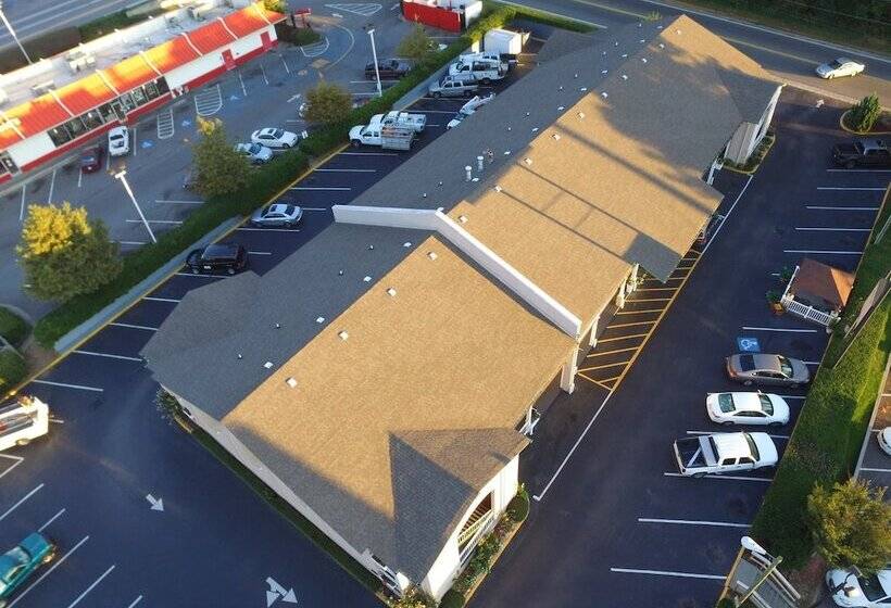 هتل West Bank Inn