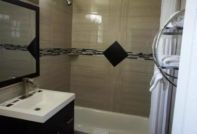 فندق على الطريق Executive Inn