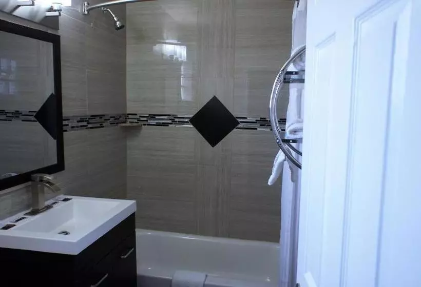 فندق على الطريق Executive Inn