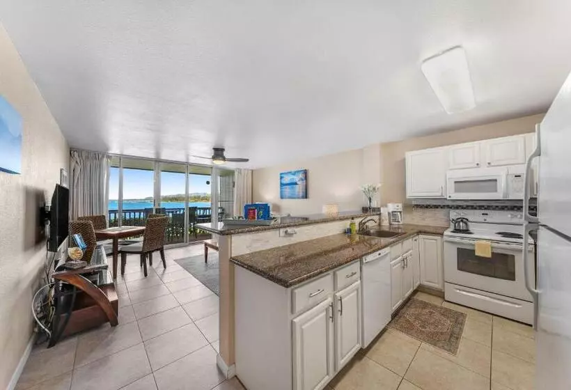 Resort Wailua Bay View 115