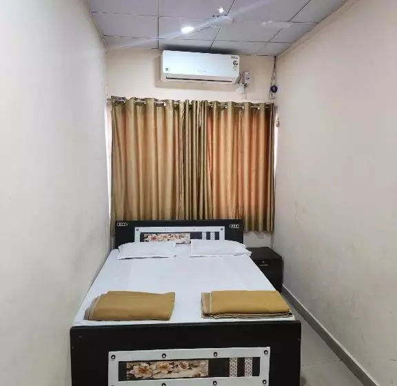 هاستل Diamond Ac Dormitory And Guest House