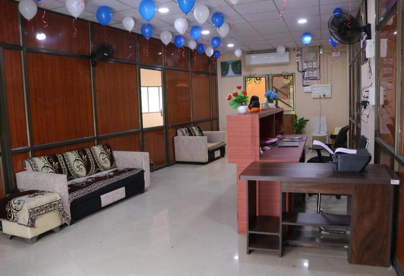 Общежитие Diamond Ac Dormitory And Guest House