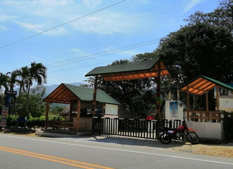 پانسیون Mendihuaca Beach By Zakua