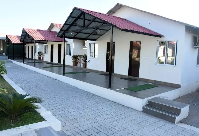 Gir Athiz Resort With Swimming Pool