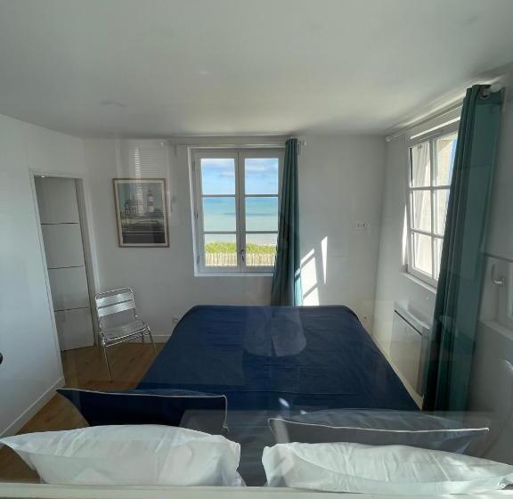 تختخواب و صبحانه Brise Du Large   Maison D Ault