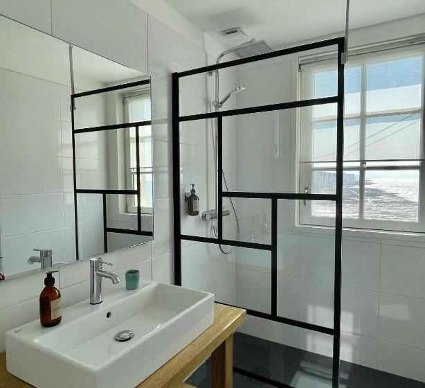 تختخواب و صبحانه Brise Du Large   Maison D Ault