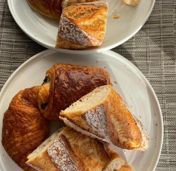 تختخواب و صبحانه Brise Du Large   Maison D Ault