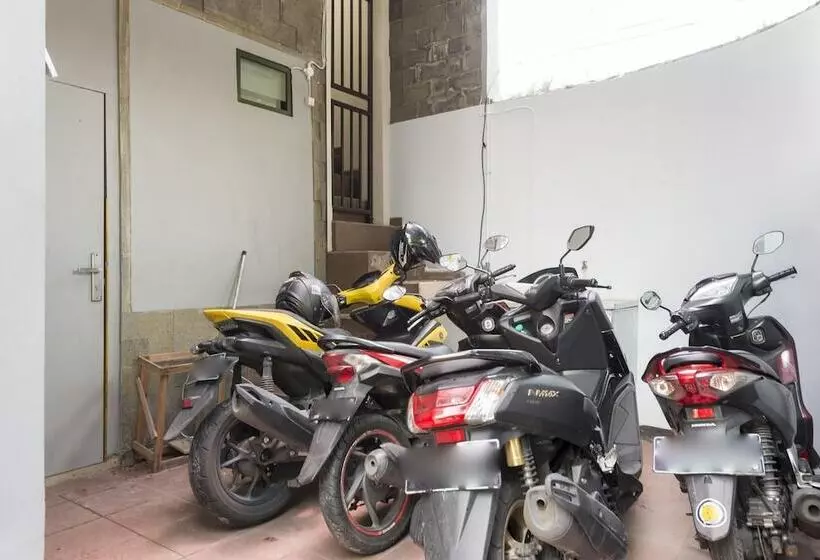 ペンション Reddoorz Near Grand City Mall 2