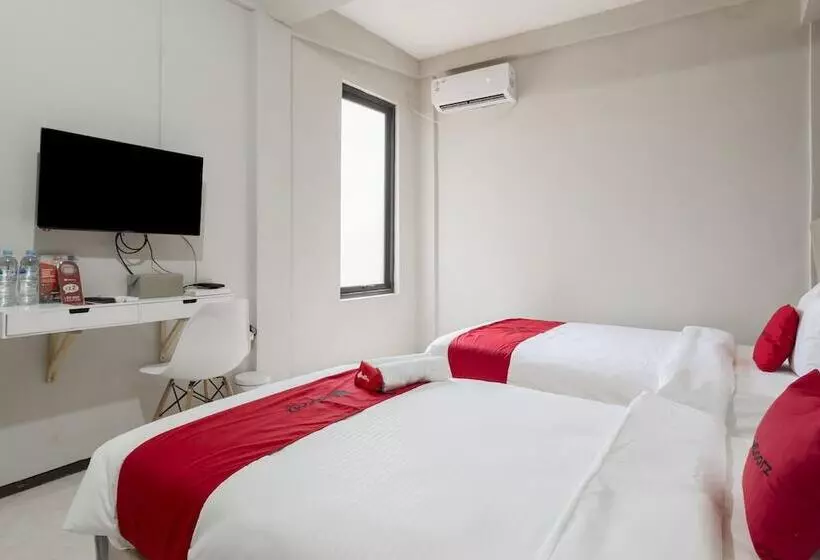 ペンション Reddoorz Near Grand City Mall 2