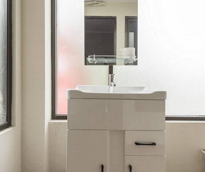 بنسيون Reddoorz Near Grand City Mall 2