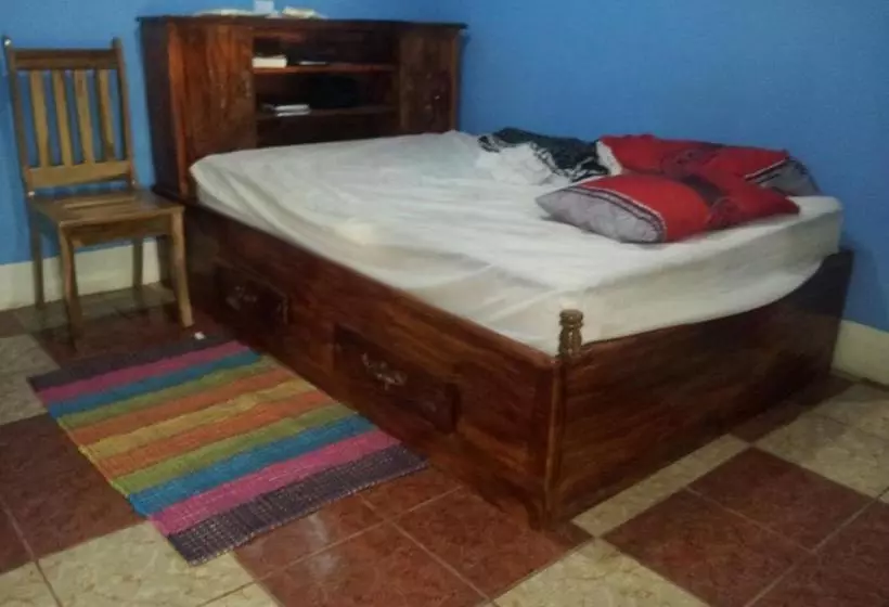 تختخواب و صبحانه Casa Pura Vida