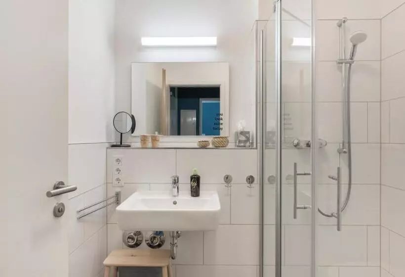 Limehome Trier Nikolaus Leis Straße