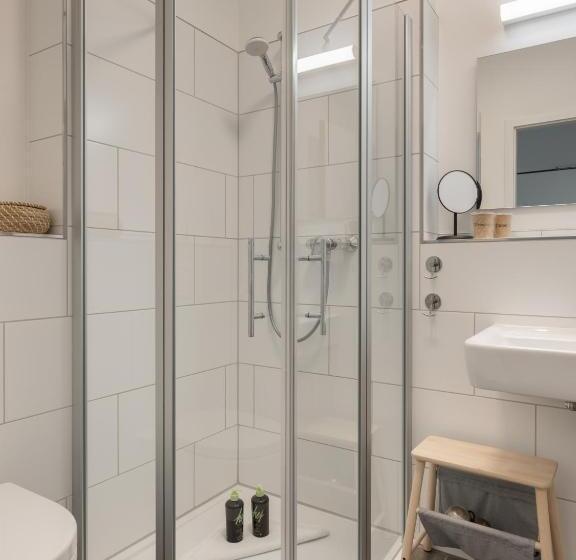 Limehome Trier Nikolaus Leis Straße