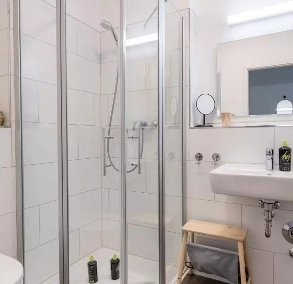 Limehome Trier Nikolaus Leis Straße