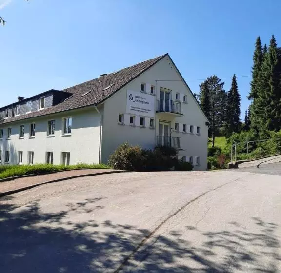 Hotelli Gästehaus Bleibergquelle