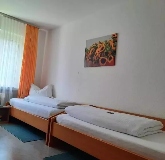 Hotelli Gästehaus Bleibergquelle