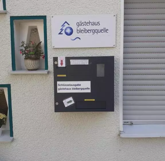 Hotelli Gästehaus Bleibergquelle