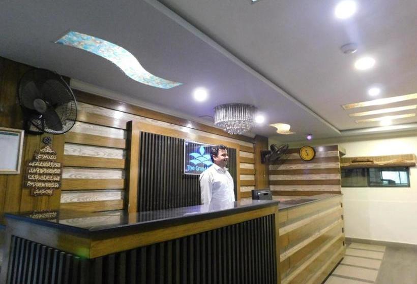 هتل The Grand  Multan