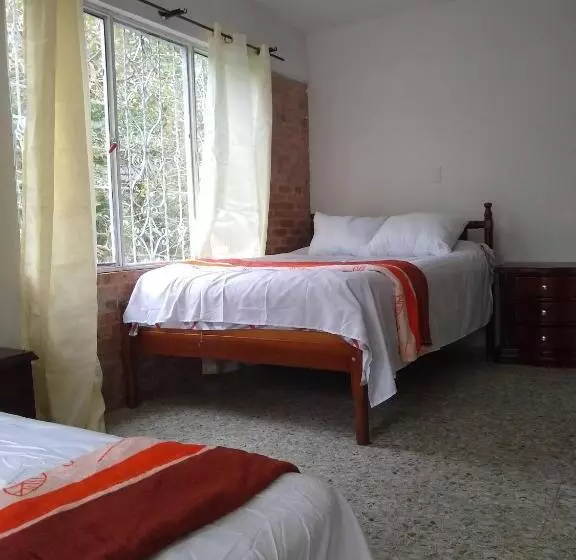 Hotelli Kaliawiri Bird Lodge & Reserve