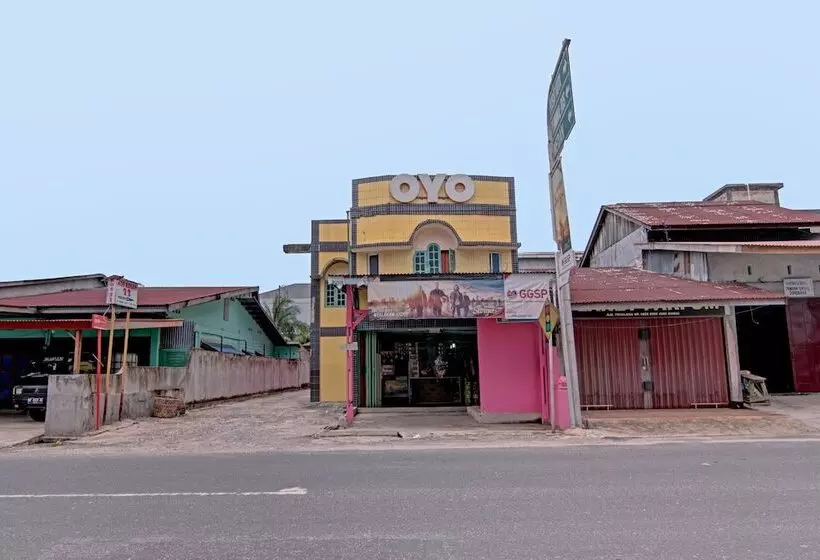 هتل Oyo 3063 Residence 22