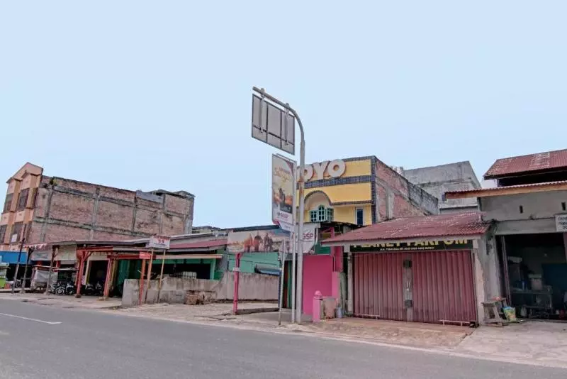 هتل Oyo 3063 Residence 22