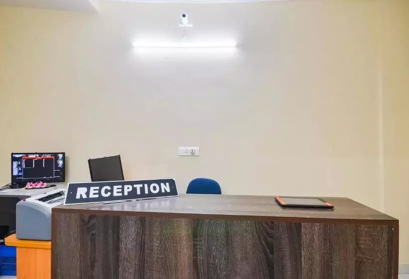 ホテル Oyo 68202 Lemon Ade