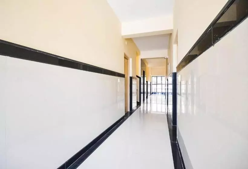 ホテル Oyo 68202 Lemon Ade