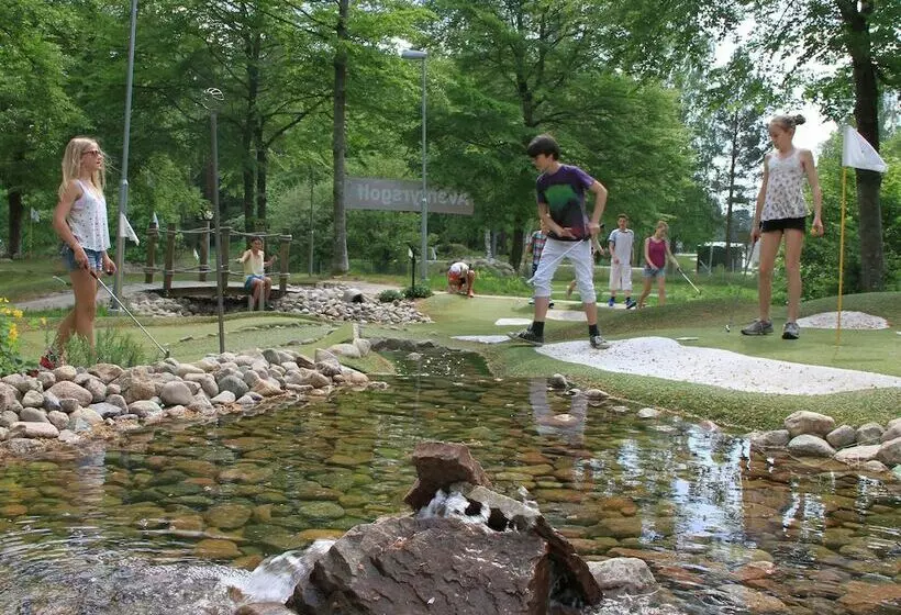 ホテル Evedals Camping Växjö