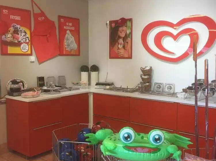 ホテル Evedals Camping Växjö