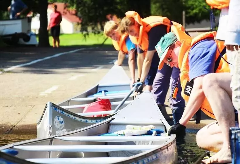 ホテル Evedals Camping Växjö