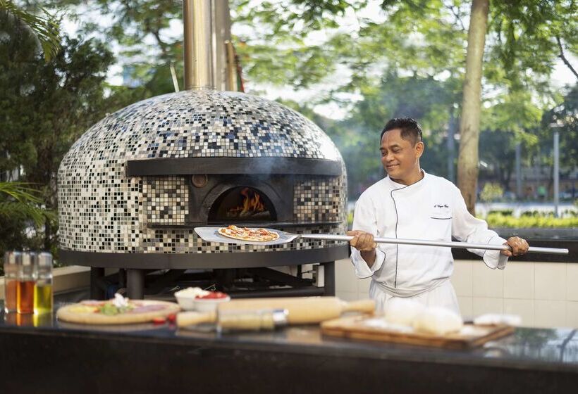 Hotel Avani Hai Phong Harbour View