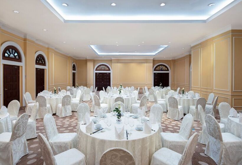 Hotel Avani Hai Phong Harbour View