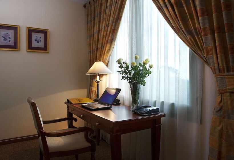 Hotel Avani Hai Phong Harbour View