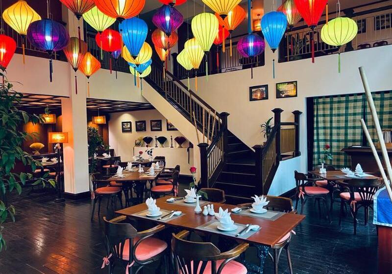 Hotel Avani Hai Phong Harbour View