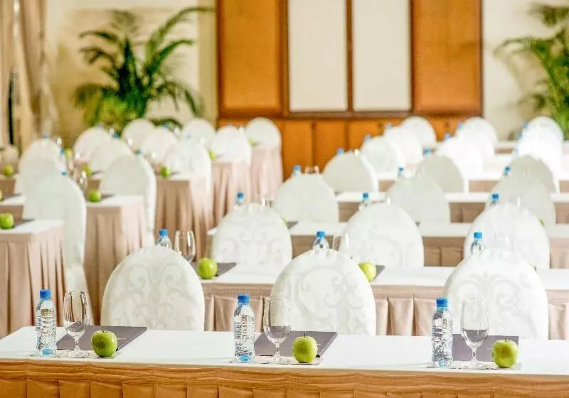 هتل Avani Hai Phong Harbour View