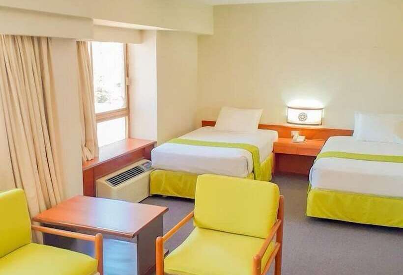 هتل Cristina Suites