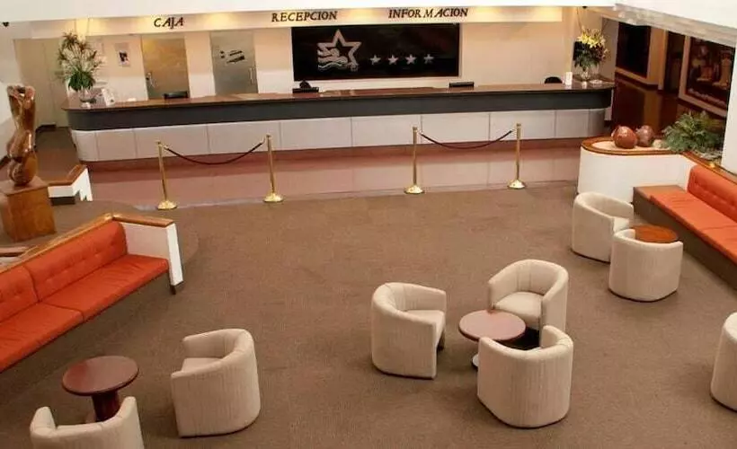 هتل Cristina Suites