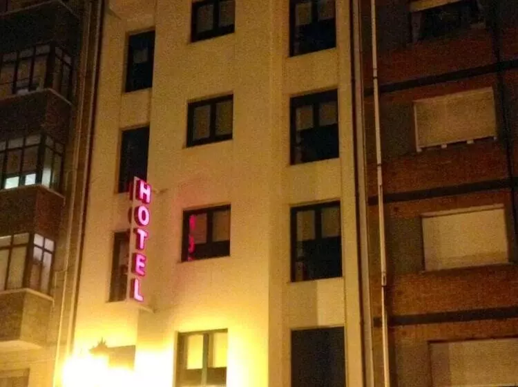 هتل El Retiro De Cardea