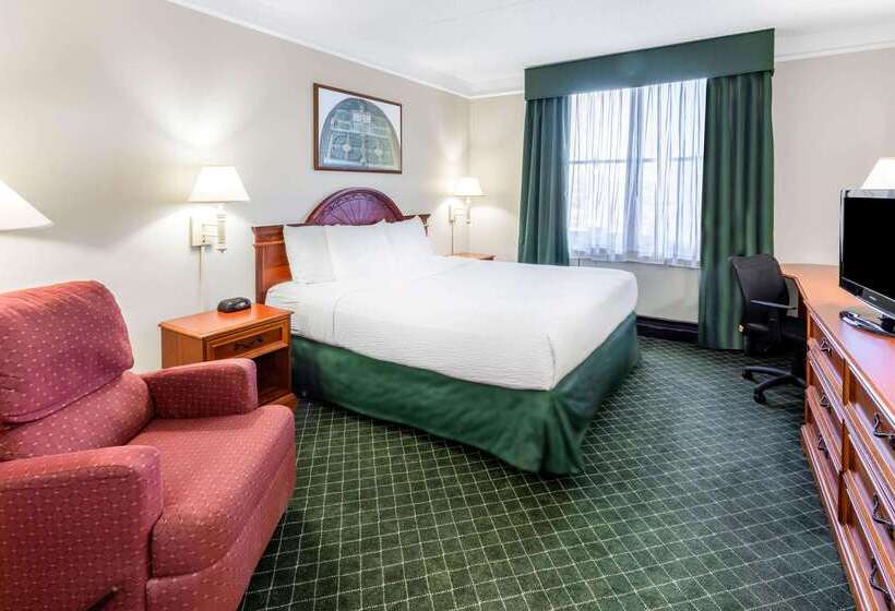 فندق La Quinta By Wyndham Madison American Center