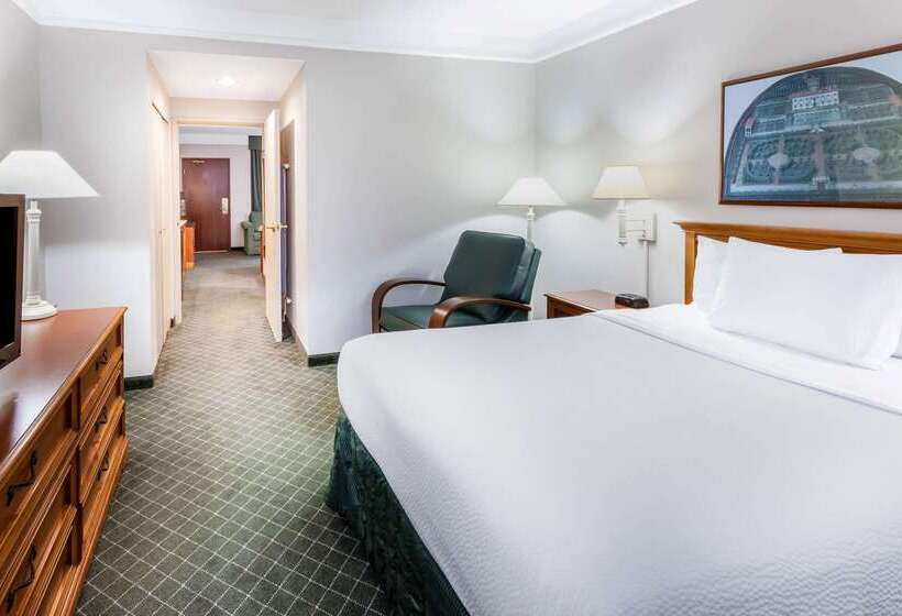 فندق La Quinta By Wyndham Madison American Center