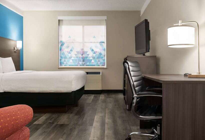 فندق La Quinta By Wyndham Madison American Center