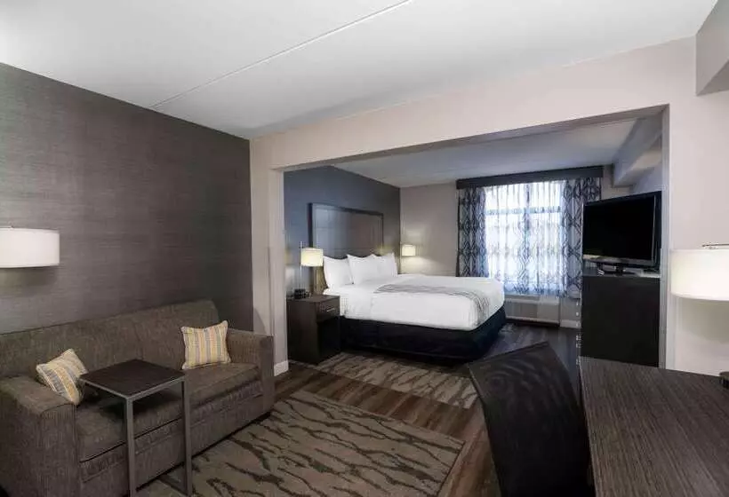 هتل La Quinta By Wyndham Raleigh Downtown North