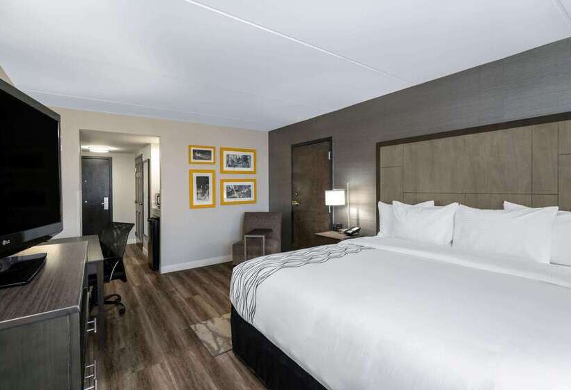 فندق La Quinta By Wyndham Raleigh Downtown North