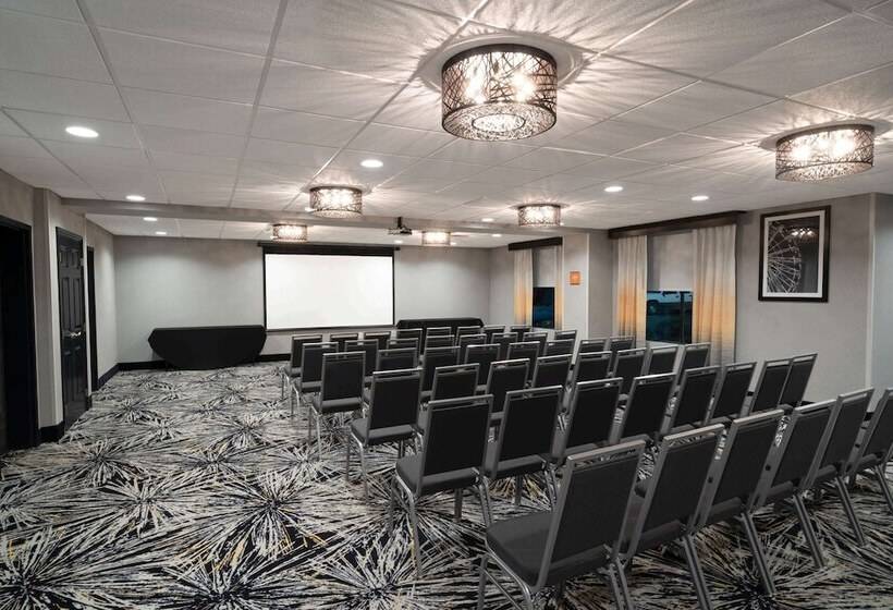 فندق La Quinta By Wyndham Raleigh Downtown North