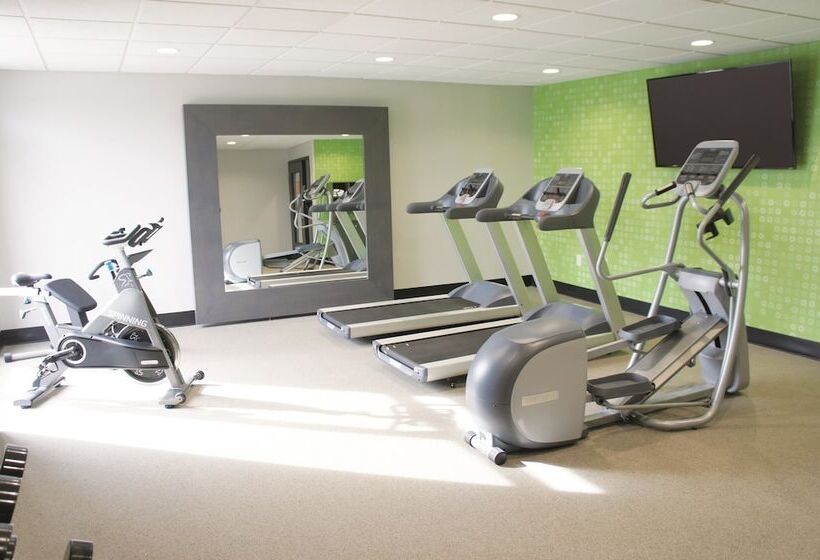 فندق La Quinta By Wyndham Raleigh Downtown North