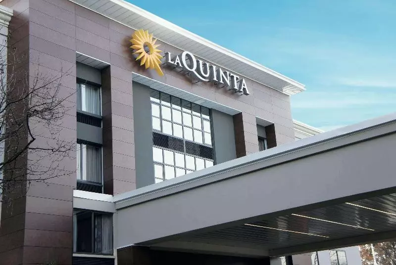 هتل La Quinta By Wyndham Raleigh Downtown North