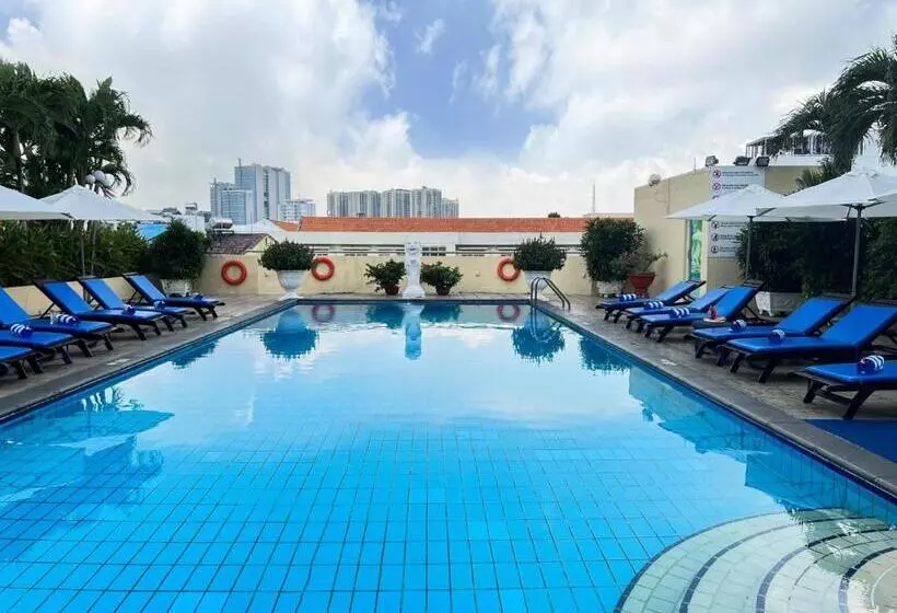 هتل Ramana Saigon