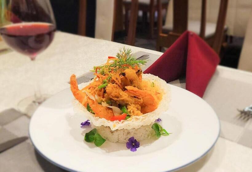 هتل Ramana Saigon